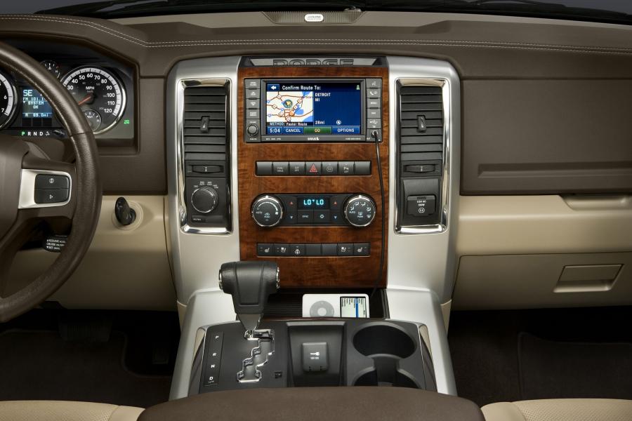  Dodge Ram Laramie 2009 года  (фото 9 из 12)
